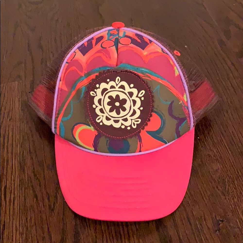Natural life hat